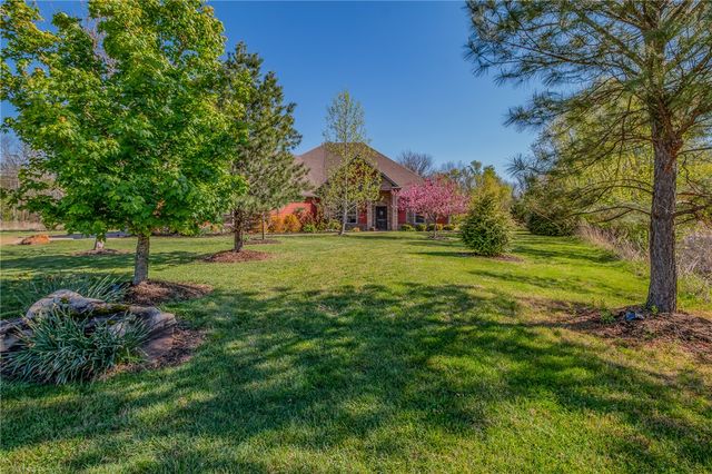 1801 SW Palmer Creek, Bentonville, AR 72713