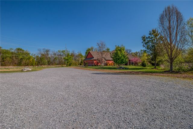 1801 SW Palmer Creek, Bentonville, AR 72713