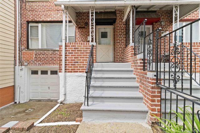 644 Autumn Avenue, Brooklyn, NY 11208