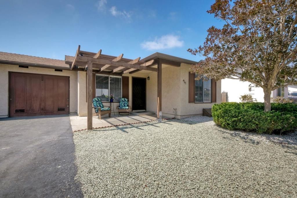 Image 3 of property listing at 4545 Golden Ridge Dr, Oceanside, CA 92056