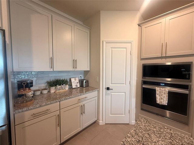 988 VINEYARD RIDGE ROAD, Minneola, FL 34715