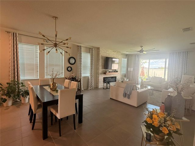 988 VINEYARD RIDGE ROAD, Minneola, FL 34715