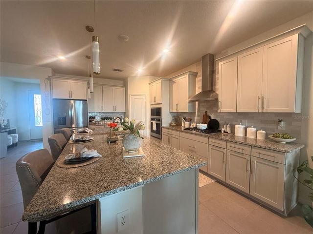 988 VINEYARD RIDGE ROAD, Minneola, FL 34715