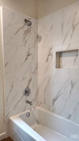 16716 Chloe Court, Bakersfield, CA 93314