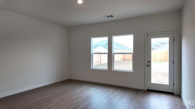 16716 Chloe Court, Bakersfield, CA 93314