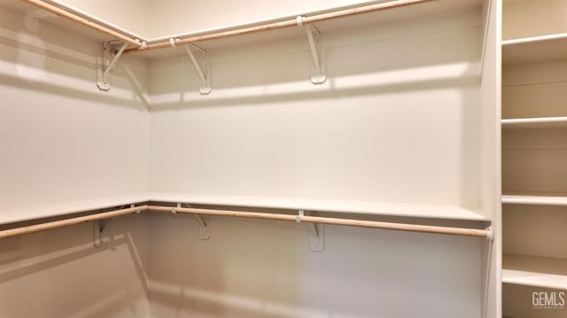 16716 Chloe Court, Bakersfield, CA 93314