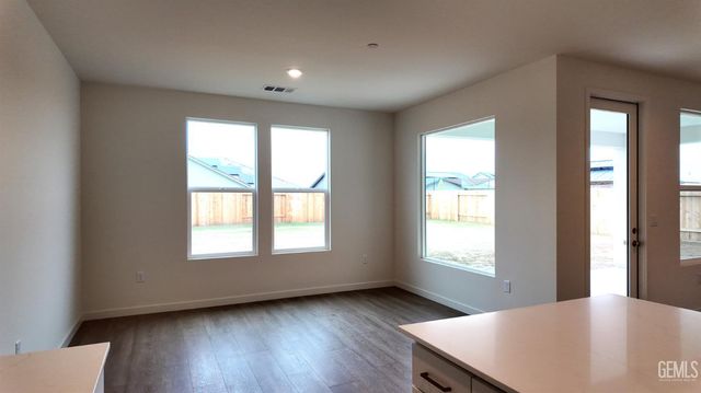 16716 Chloe Court, Bakersfield, CA 93314