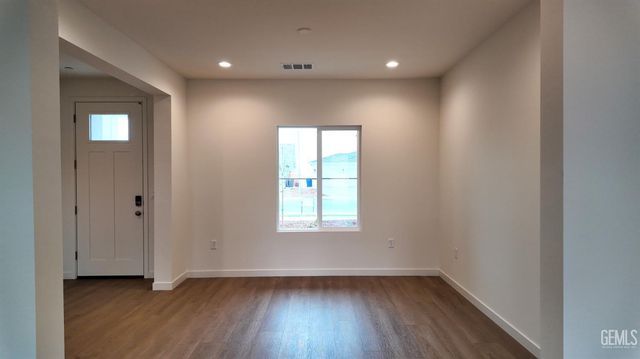 16716 Chloe Court, Bakersfield, CA 93314