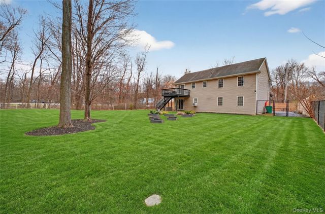 57 Dogwood Lane, Beacon, NY 12508