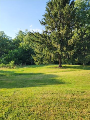 917 MAPLETOWN ROAD, Mapletown, PA 15338