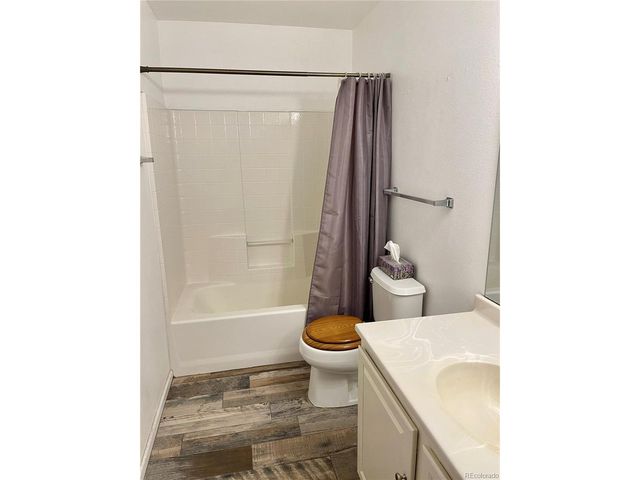 8304 Pebble Creek Way 8304-203, Highlands Ranch, CO 80126