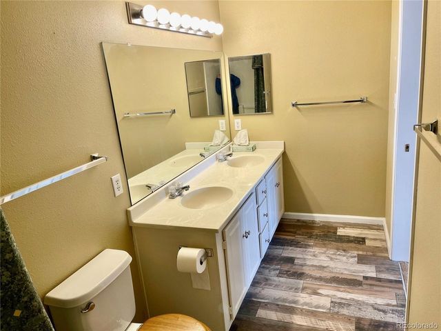 8304 Pebble Creek Way 8304-203, Highlands Ranch, CO 80126