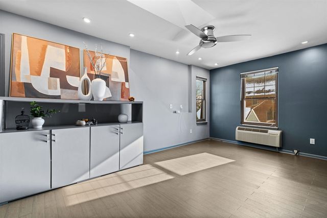 1405 W Liberty Street, Ann Arbor, MI 48103