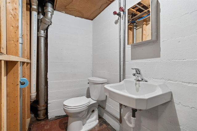 1405 W Liberty Street, Ann Arbor, MI 48103