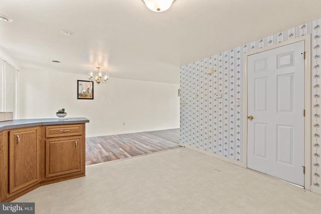 124 FRICK AVENUE, Waynesboro, PA 17268