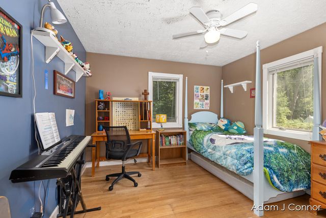 850 Sargent Avenue, Ada, MI 49301