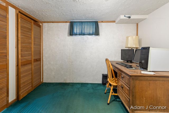 850 Sargent Avenue, Ada, MI 49301