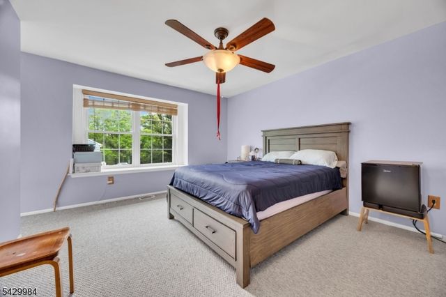 115 Selby Ct, Franklin Twp., NJ 08873