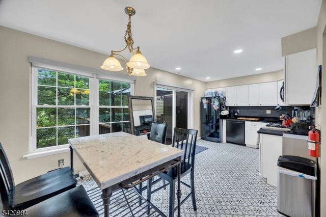 115 Selby Ct, Franklin Twp., NJ 08873