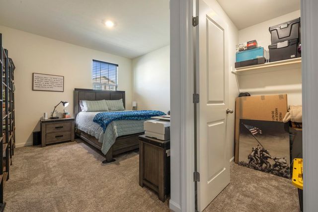 5439 Drawbridge Way, Riverbank, CA 95367