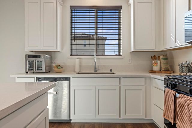 5439 Drawbridge Way, Riverbank, CA 95367