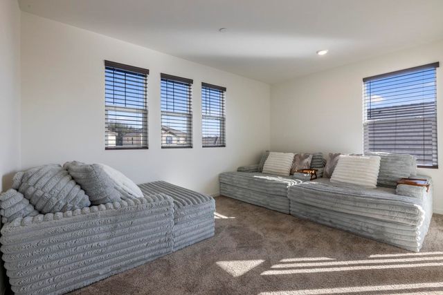 5439 Drawbridge Way, Riverbank, CA 95367