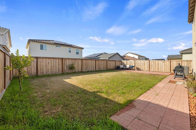 5439 Drawbridge Way, Riverbank, CA 95367