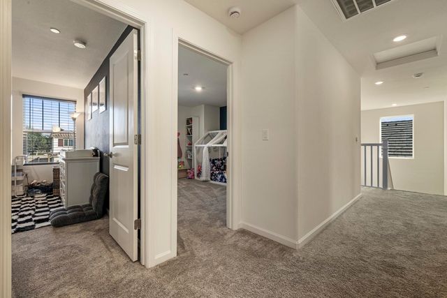 5439 Drawbridge Way, Riverbank, CA 95367