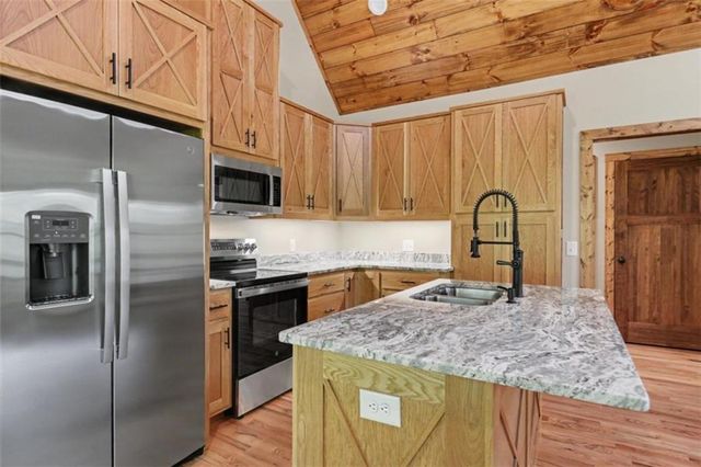 177 Poteete Creek Road, Blairsville, GA 30512