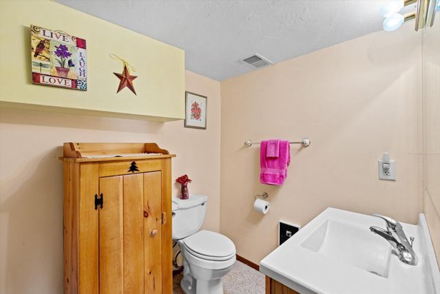 10421 Park Circle, Pine City, MN 55063
