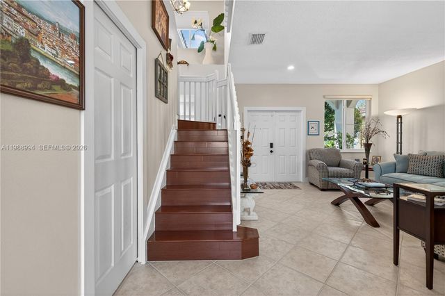 1512 Maple Dr, Weston, FL 33327