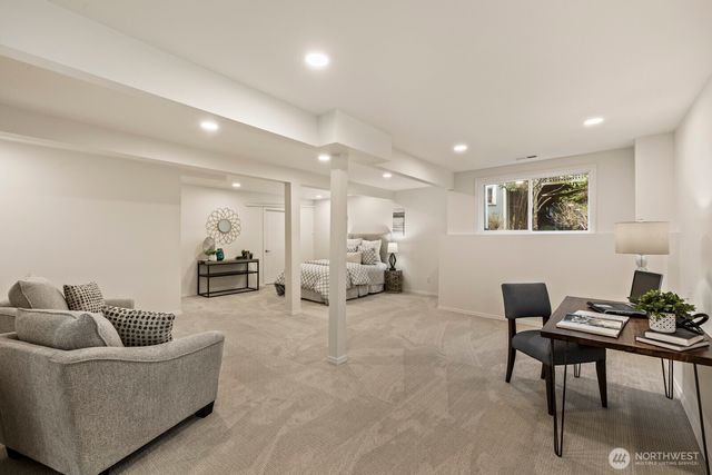 7422 NE 163rd Street, Kenmore, WA 98028