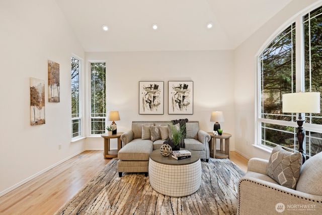 7422 NE 163rd Street, Kenmore, WA 98028