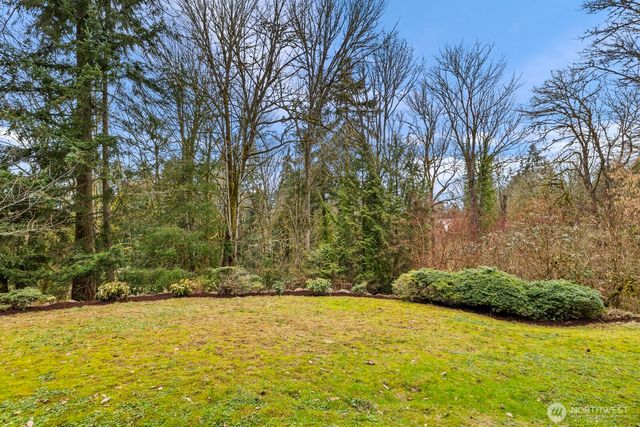 7422 NE 163rd Street, Kenmore, WA 98028