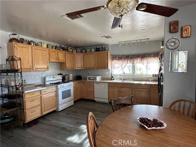 8625 C Avenue, Hesperia, CA 92345