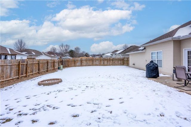 733 Burlington Road, Warrensburg, MO 64093