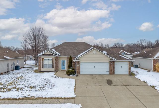 733 Burlington Road, Warrensburg, MO 64093