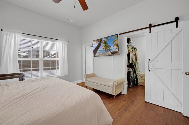 733 Burlington Road, Warrensburg, MO 64093