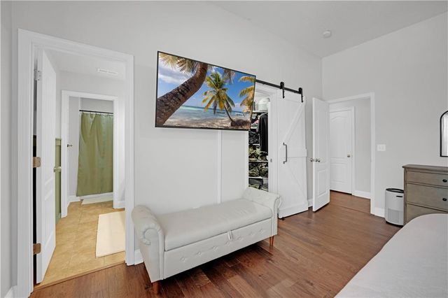 733 Burlington Road, Warrensburg, MO 64093