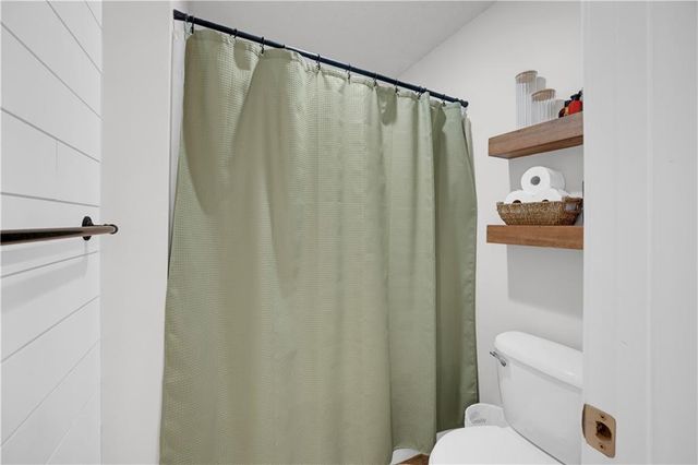 733 Burlington Road, Warrensburg, MO 64093