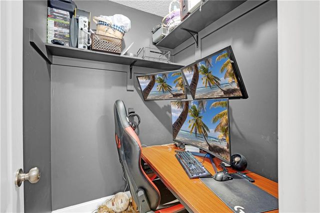 733 Burlington Road, Warrensburg, MO 64093