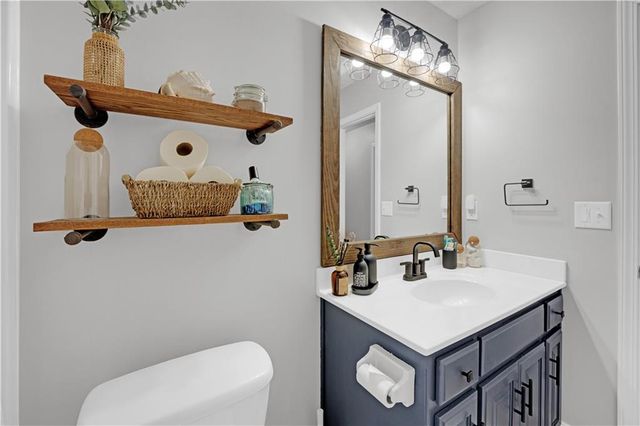 733 Burlington Road, Warrensburg, MO 64093