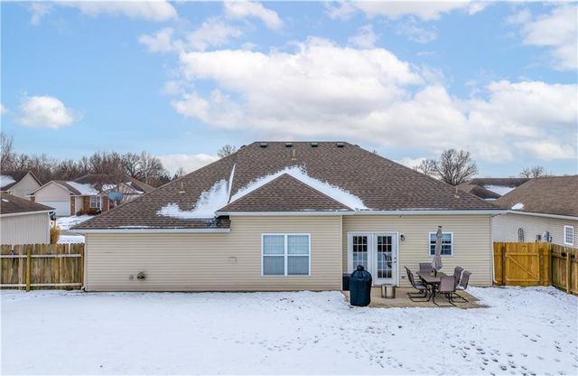 733 Burlington Road, Warrensburg, MO 64093