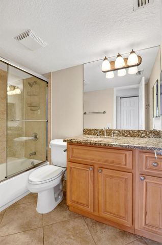 4248 Deste Court 304, Lake Worth, FL 33467