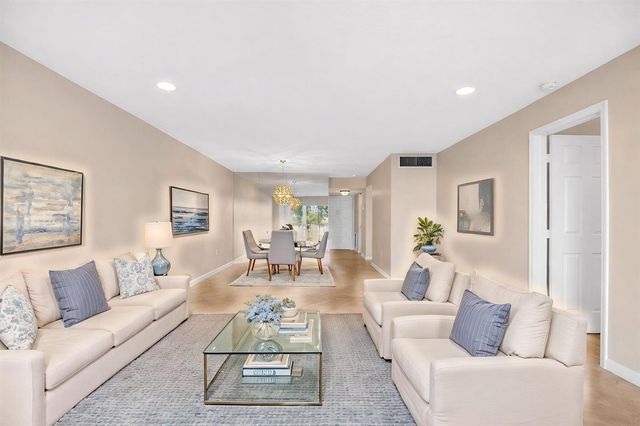 4248 Deste Court 304, Lake Worth, FL 33467