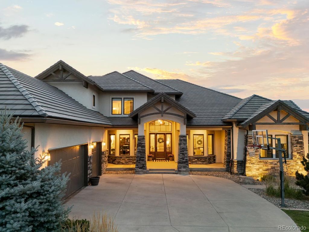 Image 2 of property listing at 10767 Backcountry Drive, Highlands Ranch, CO 80126