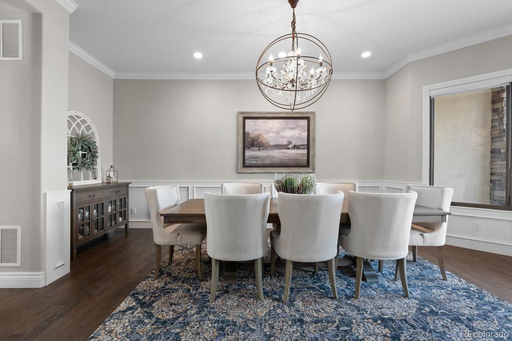 Image 17 of property listing at 10767 Backcountry Drive, Highlands Ranch, CO 80126
