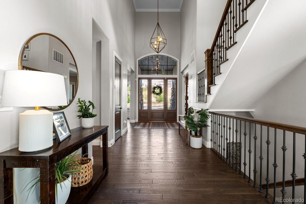 Image 3 of property listing at 10767 Backcountry Drive, Highlands Ranch, CO 80126