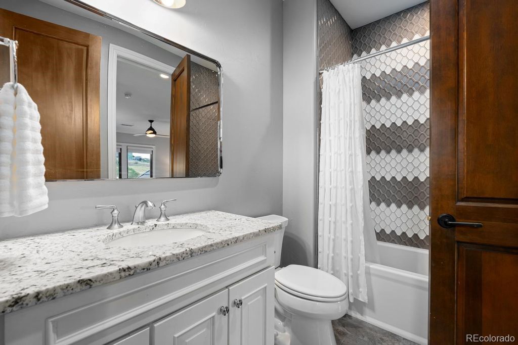 Image 33 of property listing at 10767 Backcountry Drive, Highlands Ranch, CO 80126