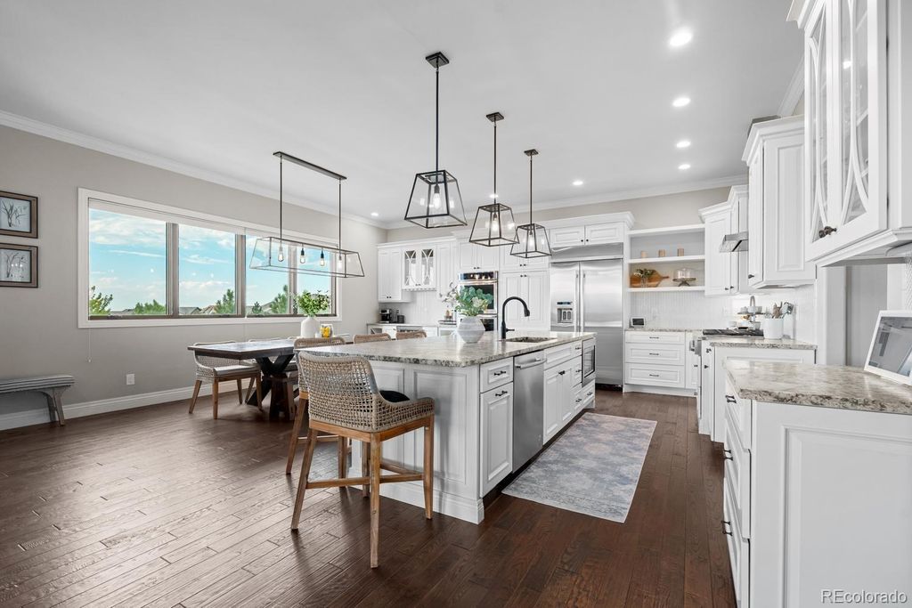Image 7 of property listing at 10767 Backcountry Drive, Highlands Ranch, CO 80126